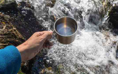 Beneficios y consideraciones del agua de mineralización muy débil producida por ósmosis inversa